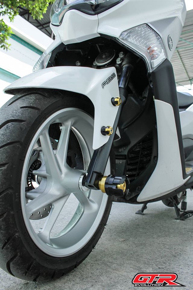 แกนล้อหน้ากันล้ม GTR N-MAX