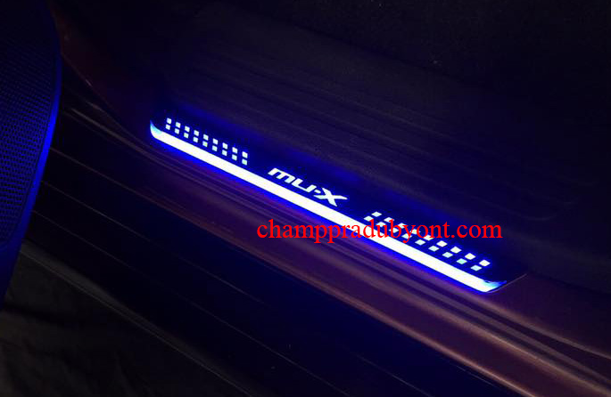 ชายบันไดมีไฟ ISUZU MU-X 2014-2017 แสงสีฟ้า FITT