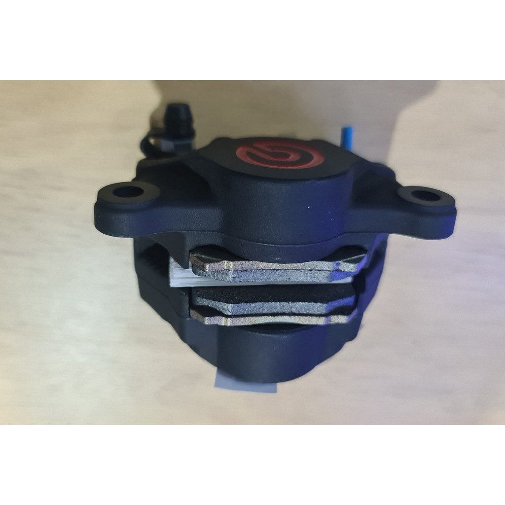 ปั้ม Brembo 2Pดำโลโก้แดง แท้
