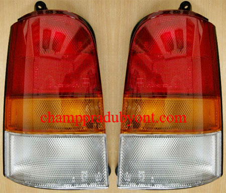 ไฟท้าย NISSAN NV 94-01 VAN