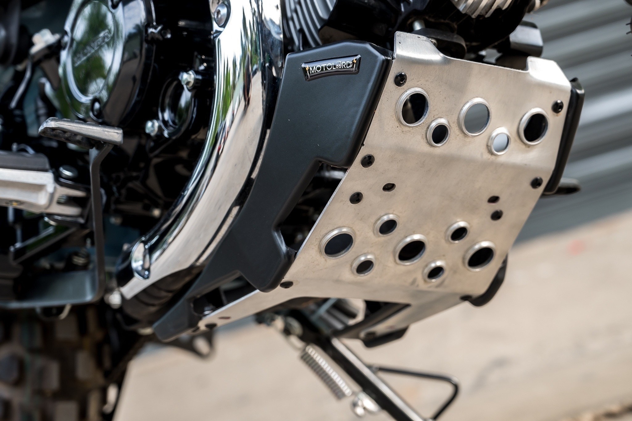 อกล่าง-กันแคร้ง Dax125 MotolordD Dax125 3600฿ สีเทา แดง ดำ บรอนด์