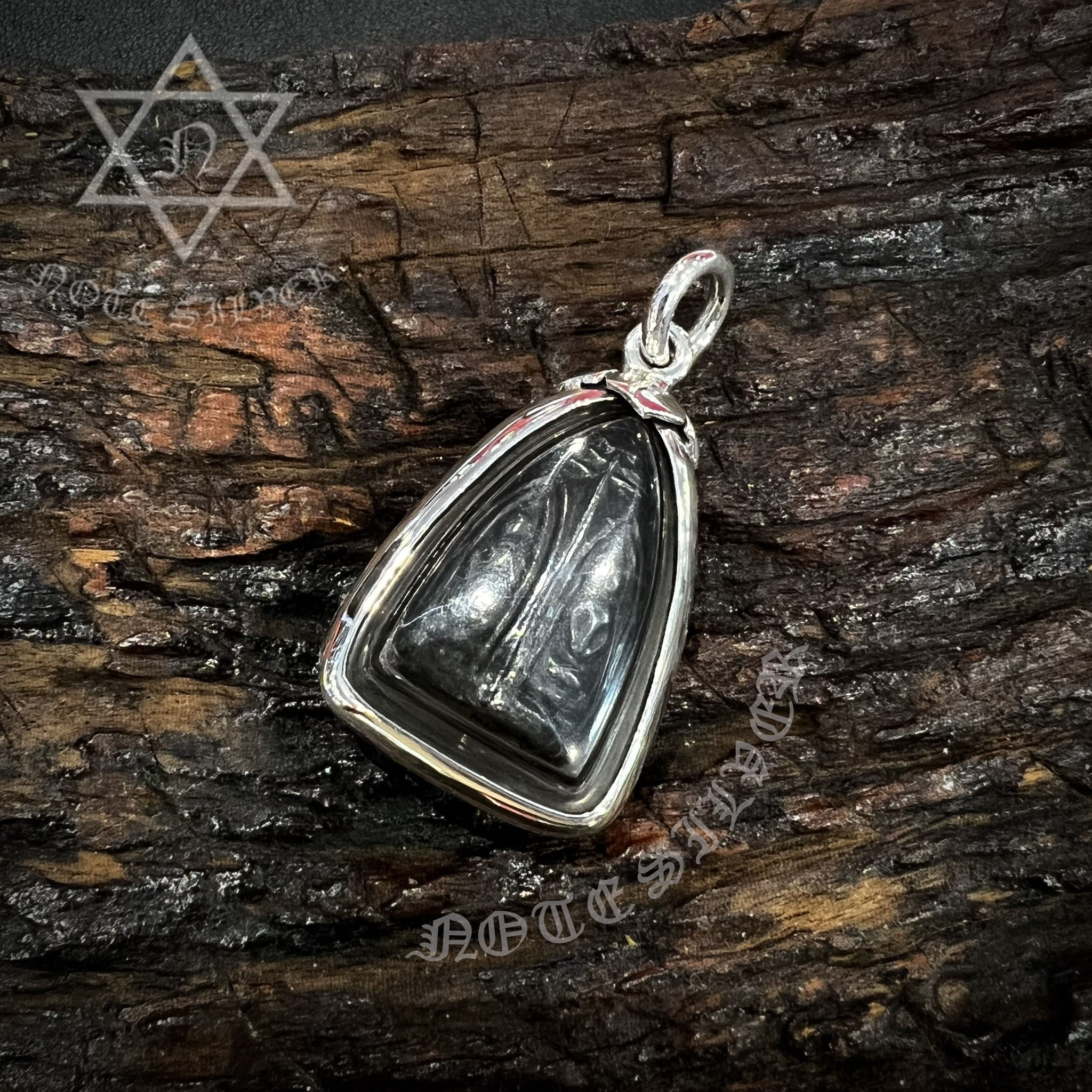 เลี่ยมกรอบพระ ผ่าหวาย ตามทรงพลาสติกแบบกันน้ำ Sterling Silver 925 NSSV3024