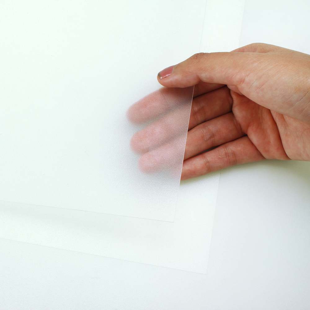 แผ่นพลาสติก พีพี 53x75 ซม.สีใสผิวส้ม PS-365-041