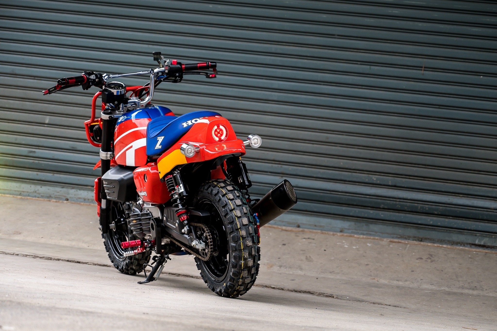 ชุดครอบท้ายพร้อมเบาะ Monqey king V.2 Monkey125 4700