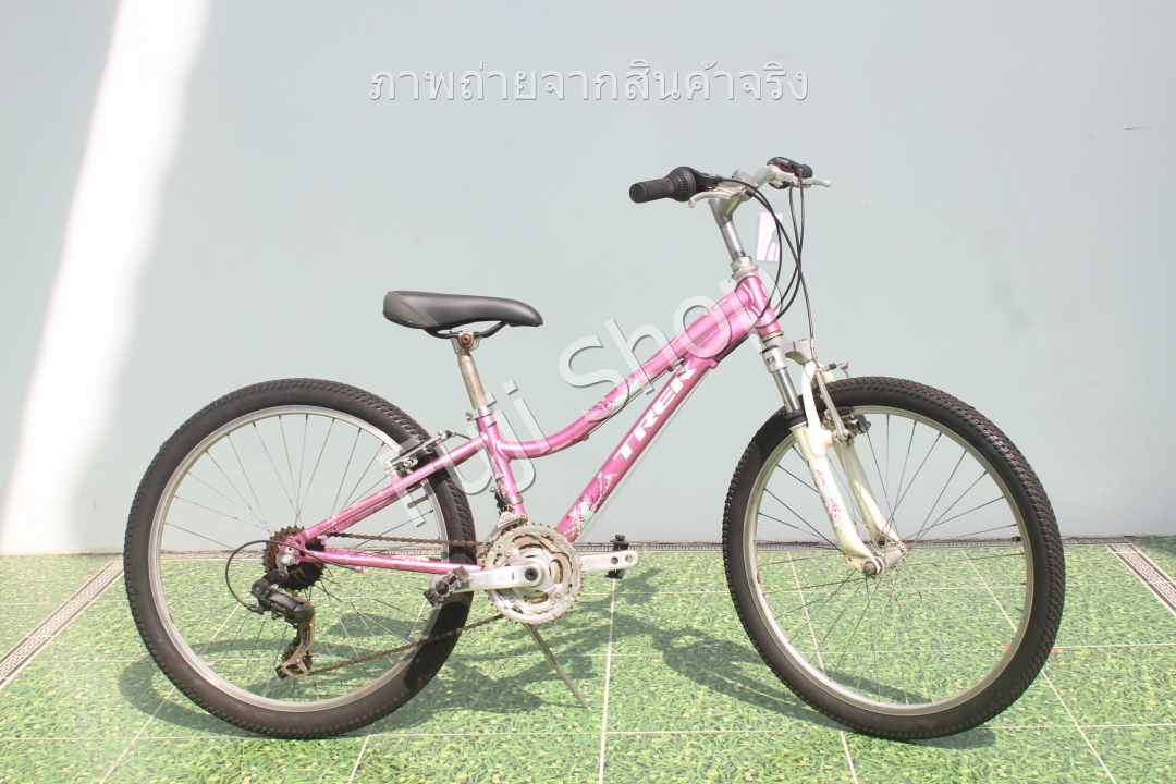 จักรยานเสือภูเขาญี่ปุ่น - ล้อ 24 นิ้ว - มีเกียร์ - อลูมิเนียม - มีโช๊ค - Trek MT200 - สีชมพู [จักรยานมือสอง]