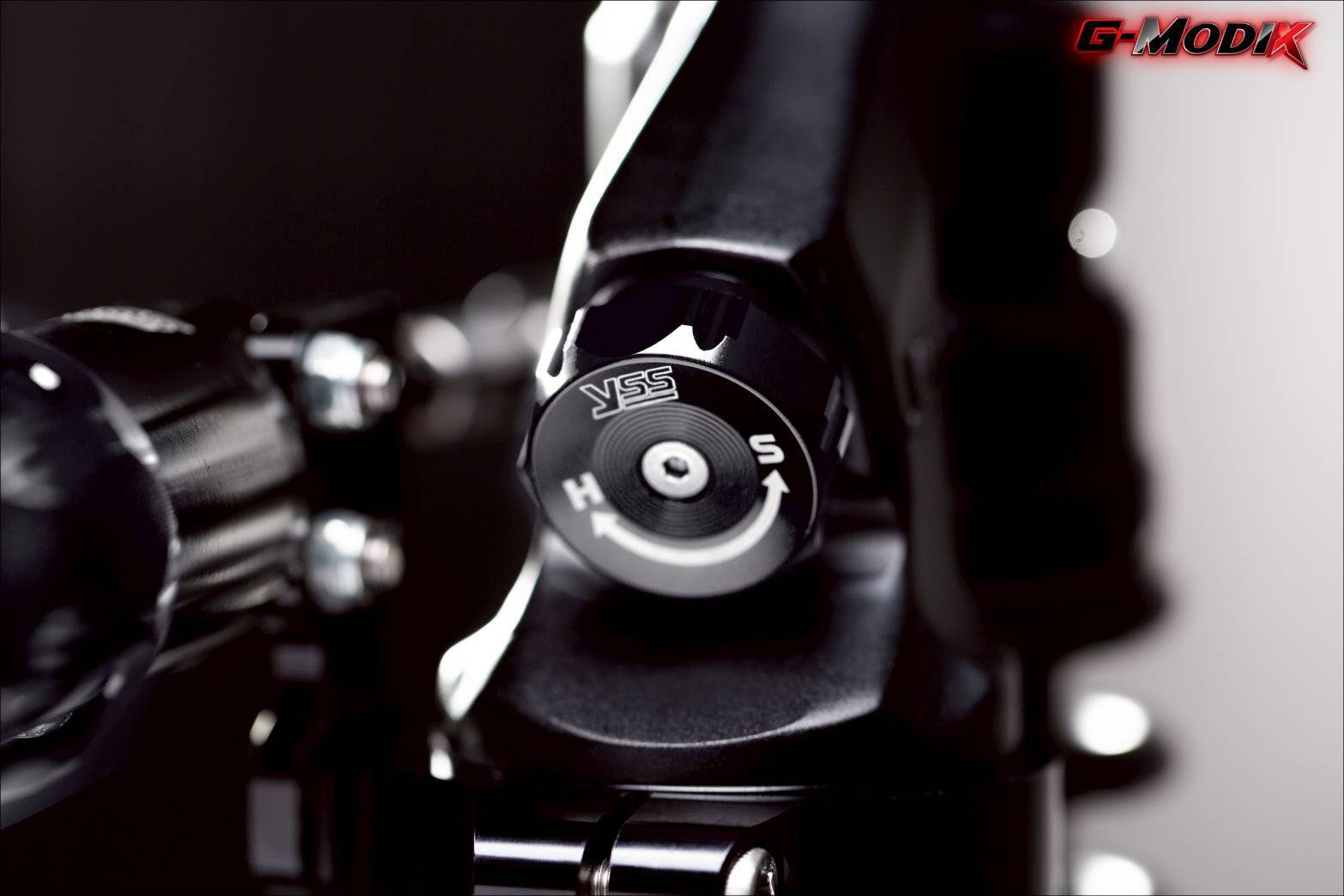 รุ่นใหม่ล่าสุดจาก YSS SUSPENSION 🔧🏍️ ✨ สวย แน่น เท่ห์ กว่าเดิม โดดเด่นทุกมุมมอง 💨 ให้ฟีลลิ่งที่ นุ่ม นวล และการยึดเกาะที่ "สุดยอด" โดยเฉพาะเมื่อขับขี่ด้วยความเร็ว! ⚙️ มาพร้อมระบบควบคุมการยุบตัว (Compression)