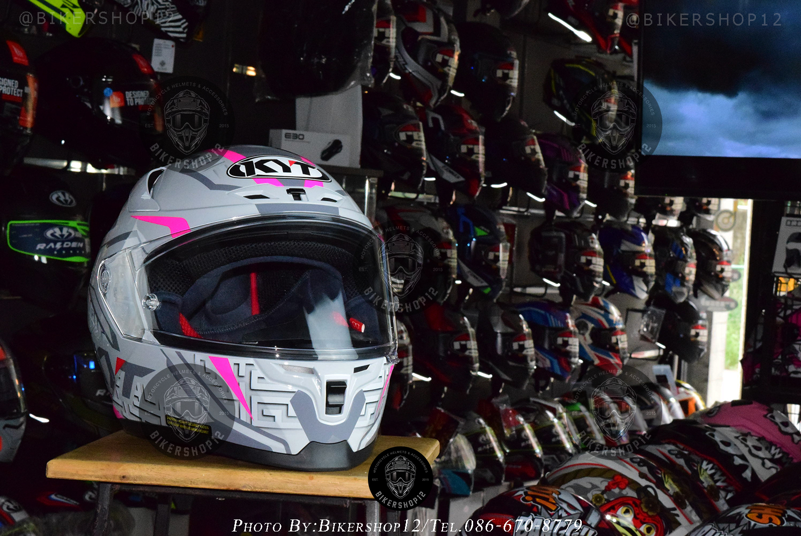 หมวกกันน็อคKYT STRIKER สี ASPHALT GREY-FUXIA (เงา)