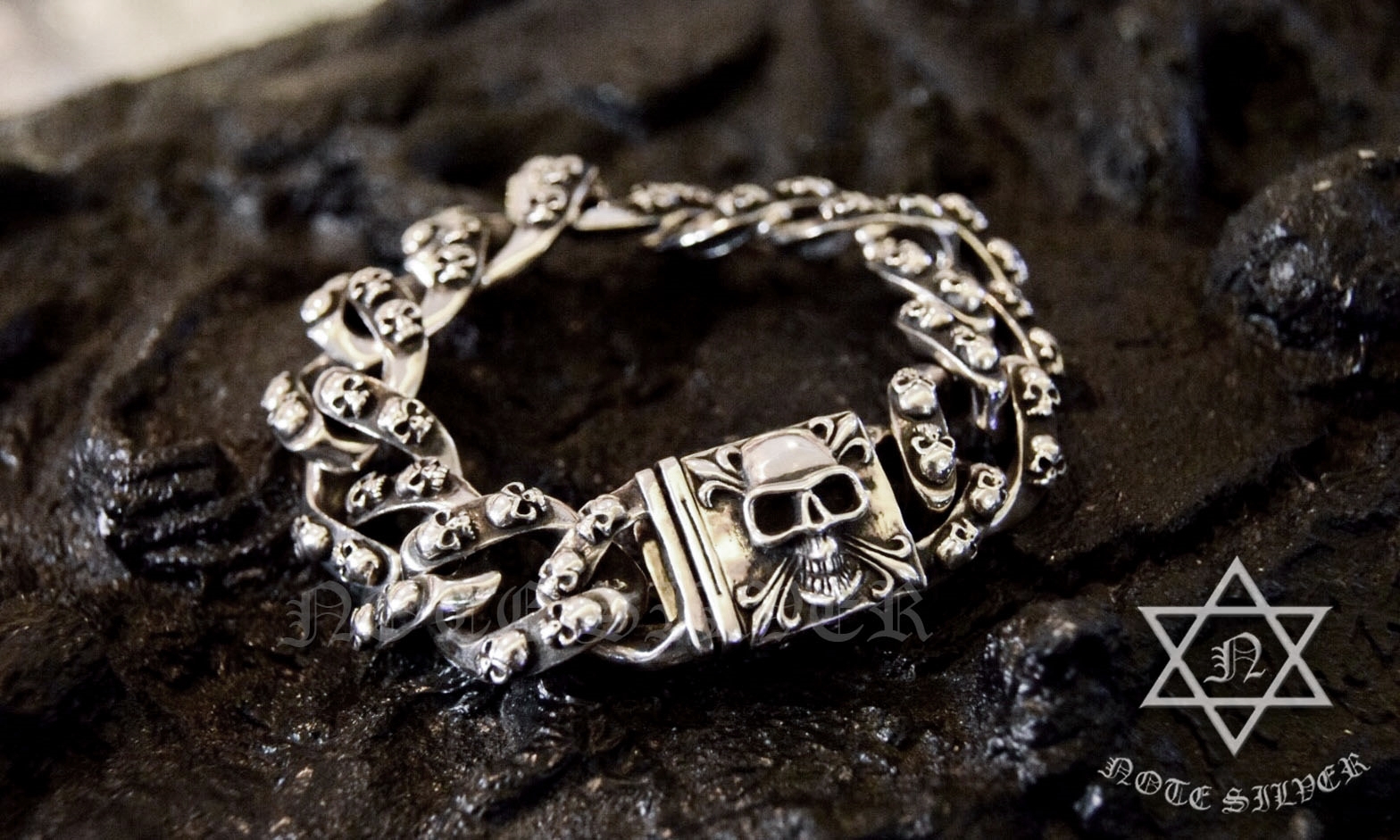 ข้อมือเงินแท้ลายกะโหลก Sterling Silver 925 NSSK703