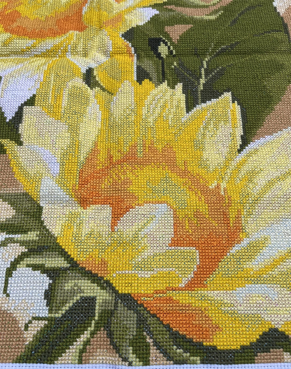 sunflower-1001 *พร้อมส่ง* ชุดปักครอสติช ลายทานตะวัน (ปักเต็มผืนผ้า ไม่มีเดินเส้น ผ้า11CTพิมพ์ลาย ปัก 3 เส้นเล็ก) ขนาด 50*65 ซม.ผ้าครอสติช 11CTพิมพ์ลายปักบนผ้า ไหมคอตตอน 20 สี ผังลาย เข็ม