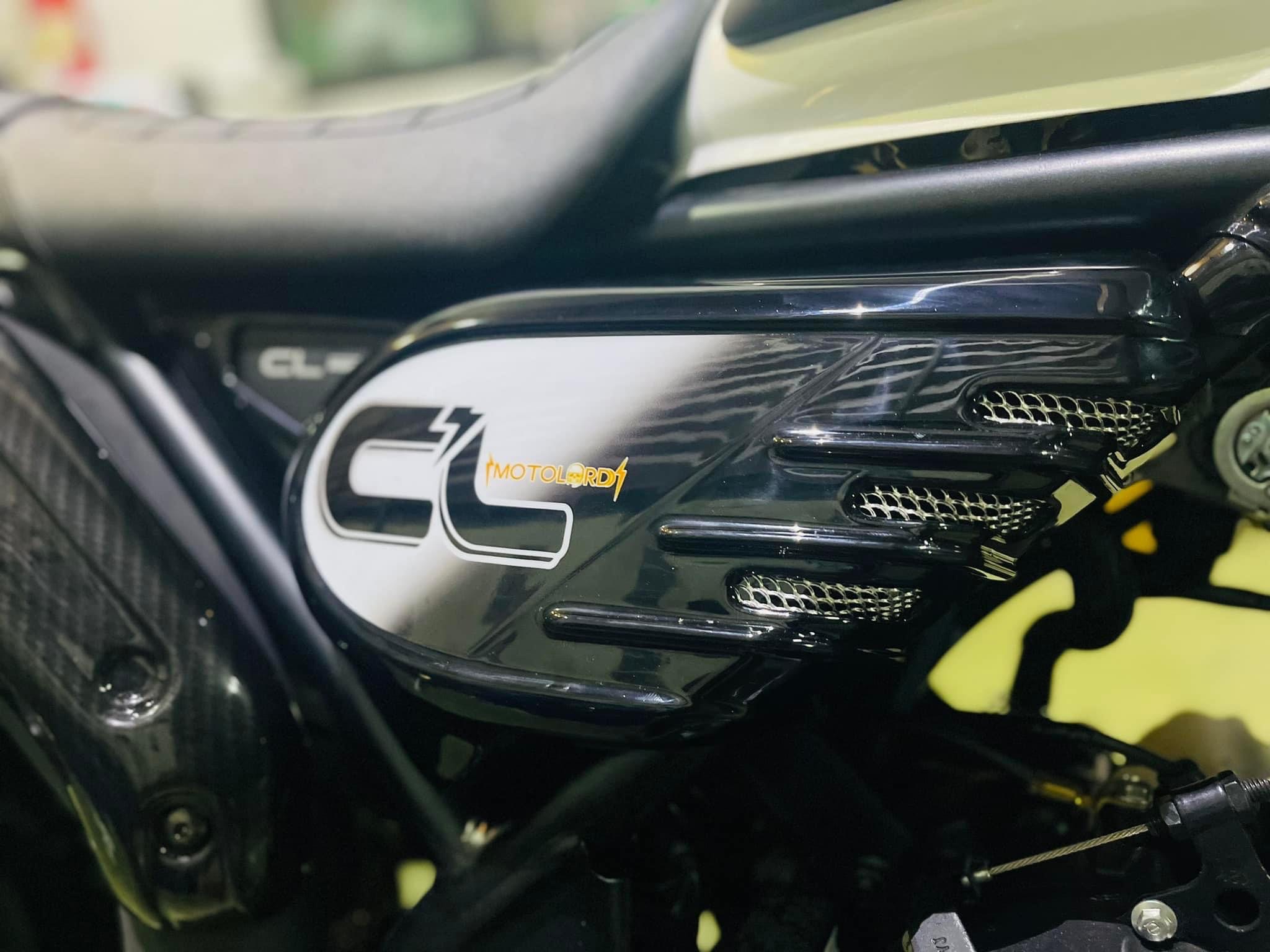 ครอบฝากระเป๋าแต่ง Side bag cowl MotoLord CL300//CL500 2400฿