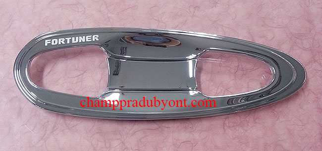 ถ้วยรองมือเปิดประตูโครเมี่ยม TOYOTA FORTUNER 15-16 (V.2)