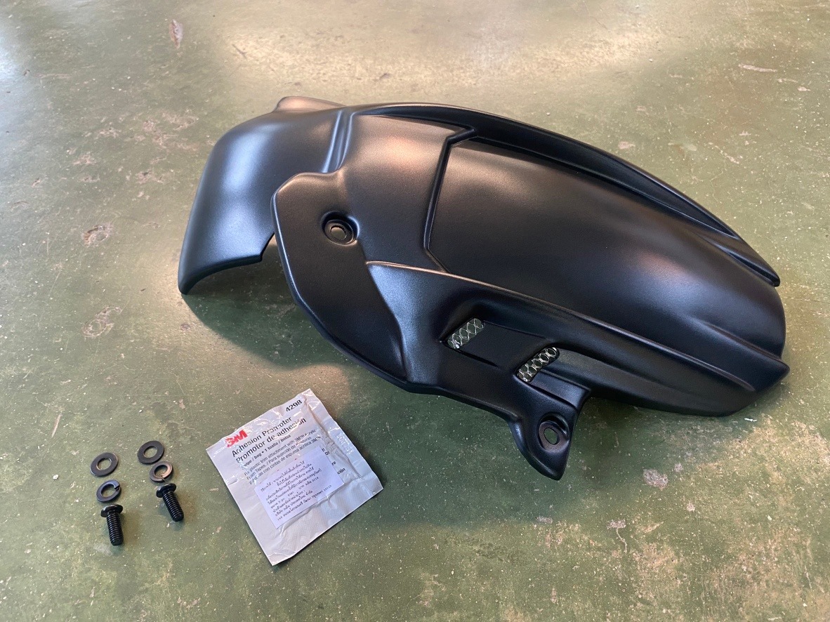 กันดีดบังโคลนในสีดำด้าน MOTOZAAA FORZA 350 ราคา990