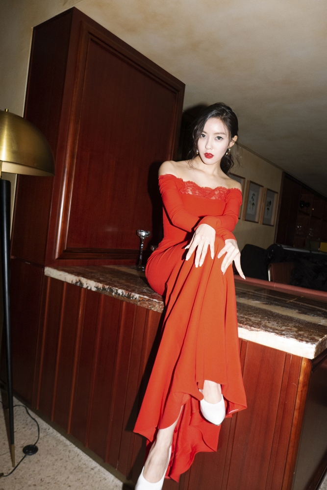 [PRE-ORDER] {อัลบั้มไซน์} HYOMIN - 3rd Mini Album "ALLURE"