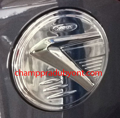 ครอบฝาถังน้ำมันโครเมี่ยม TOYOTA YARIS 2017-2018 5D (V.2)