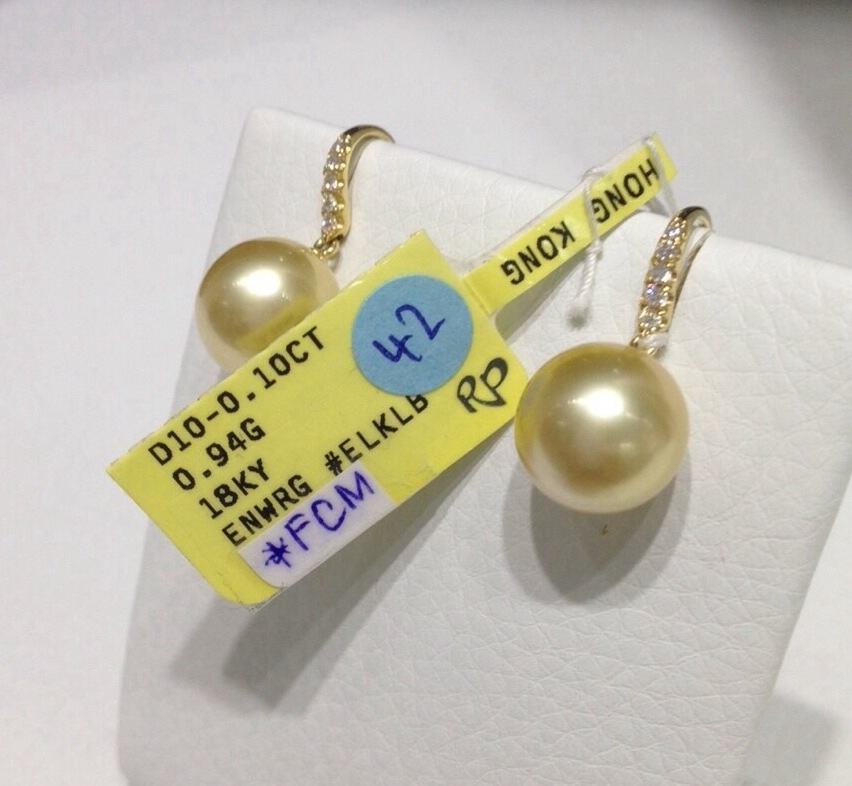 ต่างหูไข่มุก south sea 10-11 มิล สีทอง ตัวเรือน 18k เพชรแท้ น้ำ 97 เกรด AAA