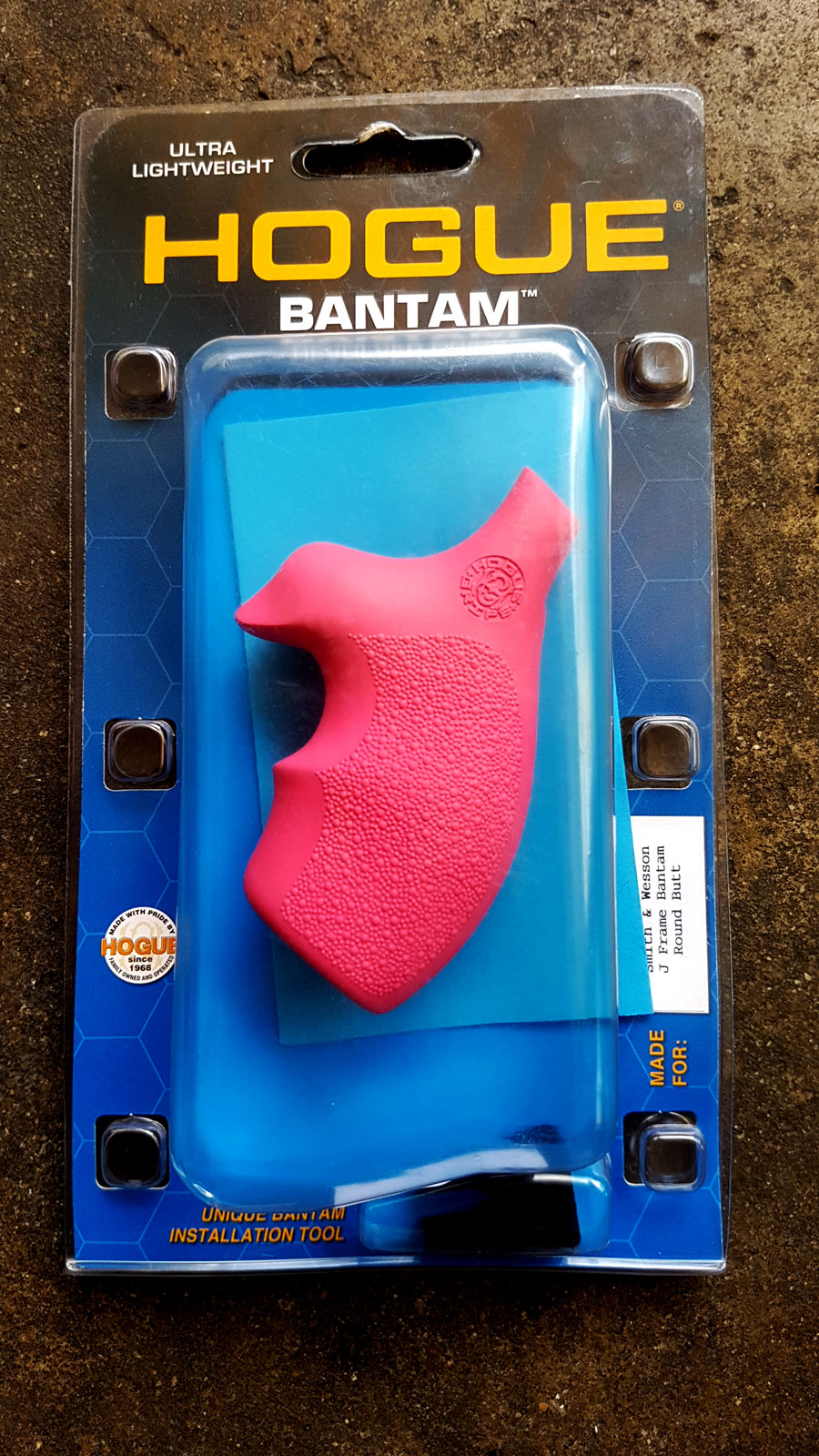 HOGUE 61007 ด้ามยางสีชมพู สำหรับปืน S&W .38/.357 5 นัด