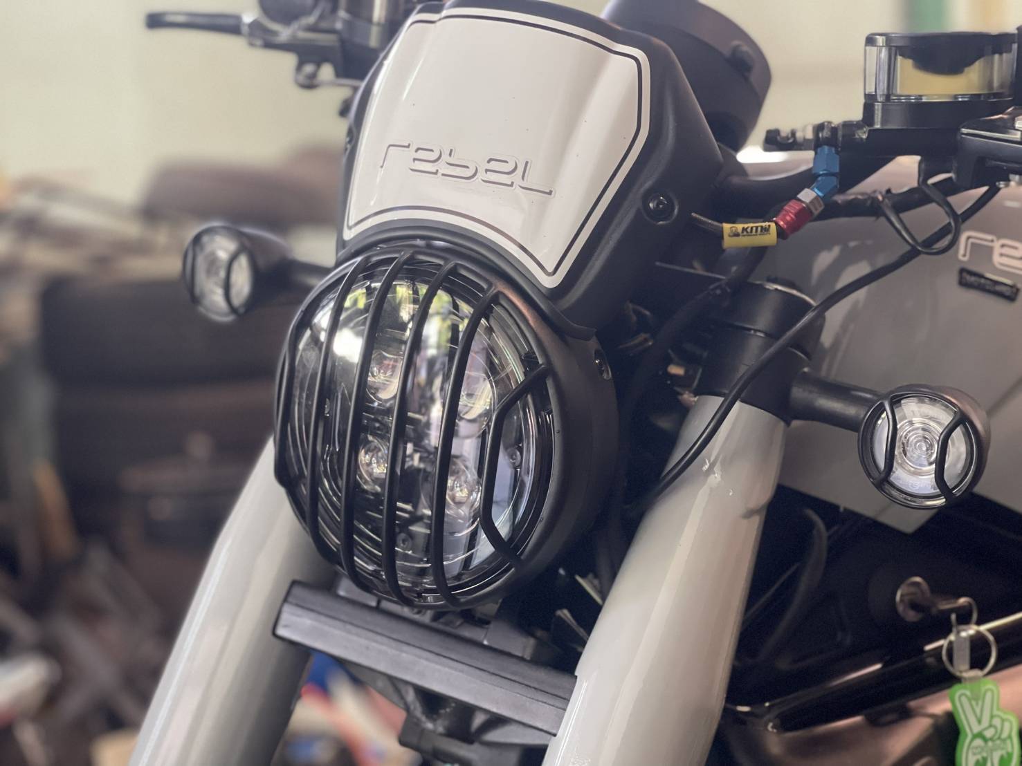 ครอบไฟหน้าแต่ง Motozaaแนวตั้ง For Rebel300&500 ปี2020 ราคา990
