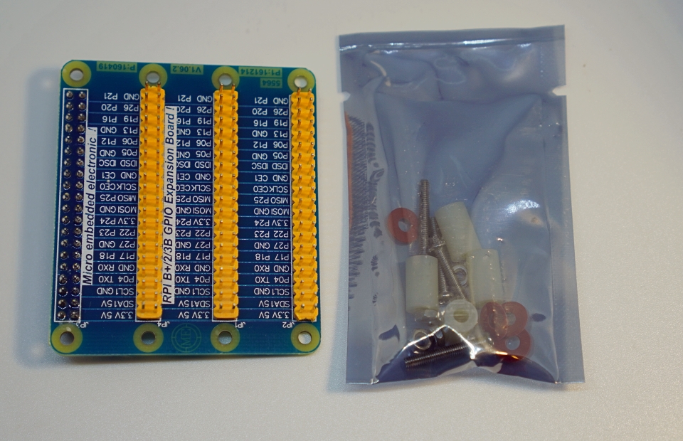 GPIO expansion hat for Raspberry pi