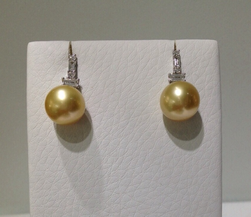 ต่างหูไข่มุก south sea 11-12 มิล ตัวเรือน 18k สีทอง เพชรแท้ น้ำ 97 เกรด AAA