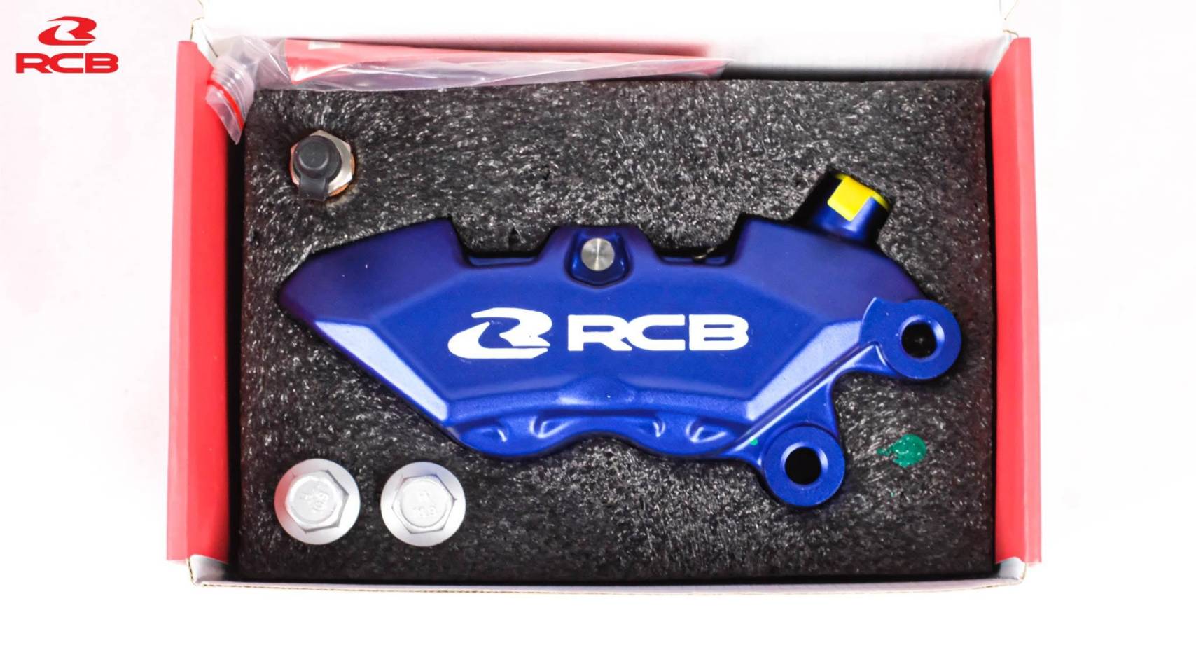 Caliper R1 Series 4Piston✨ ✅ ผลิดโดยวิธีแบบ FORGED ✅ 4พอท ลูกสูบ2ขนาด 34mm x 30mm ✅ ทำสีแบบ Anodise ✅ น้ำหนักเบา , ทนทานกว่าAluminium ธรรมดา Color : แดง,ดำ,ทอง,น้ำเงิน