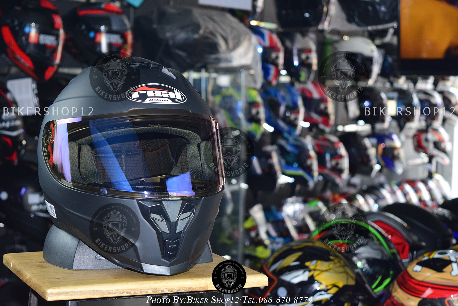 หมวกกันน็อคREAL รุ่นFalcon สีดำด้าน