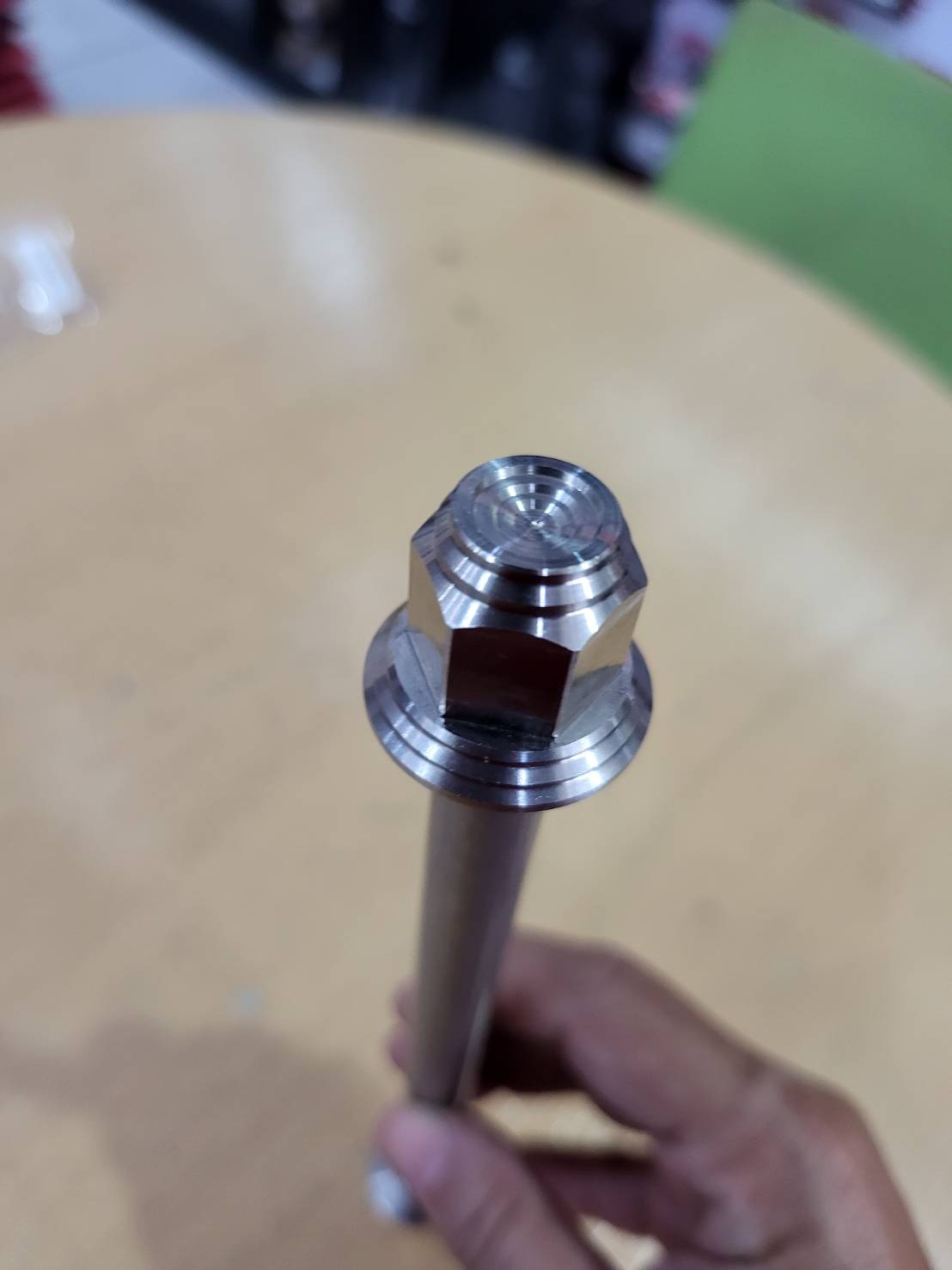 แกนล้อหน้า หัวสนามก้นหอย GIONO+ ราชาน็อต