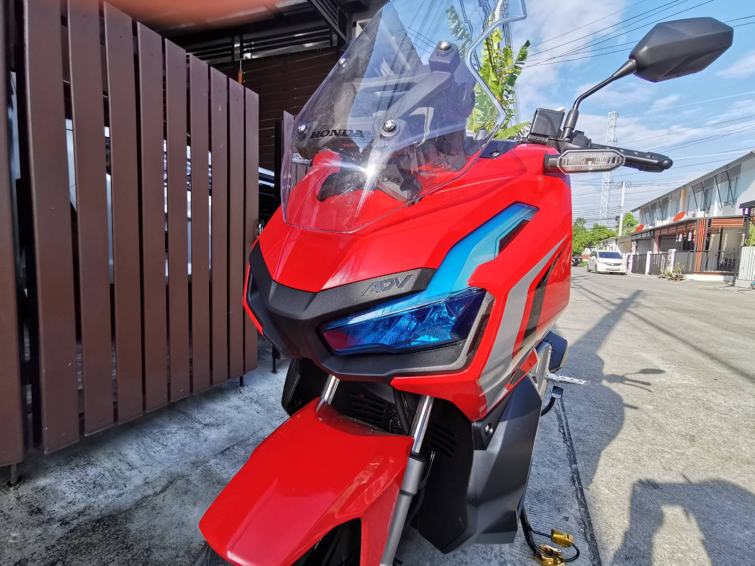 ฟิล์มกันรอยคิ้วไฟหน้า ADV 150