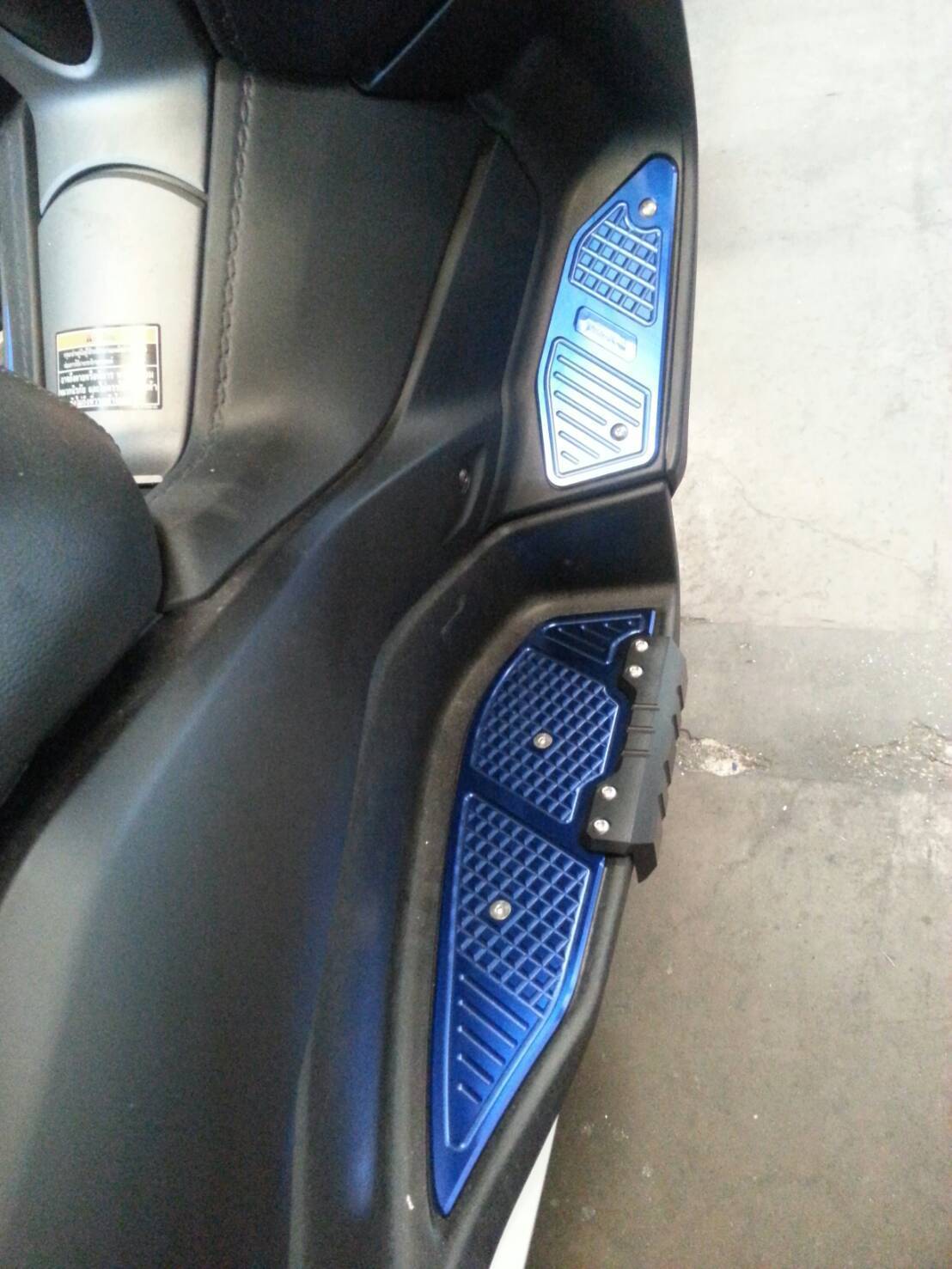 มิเนียมรองพื้น YAMAHA X-MAX 300 GTR ราคา2200