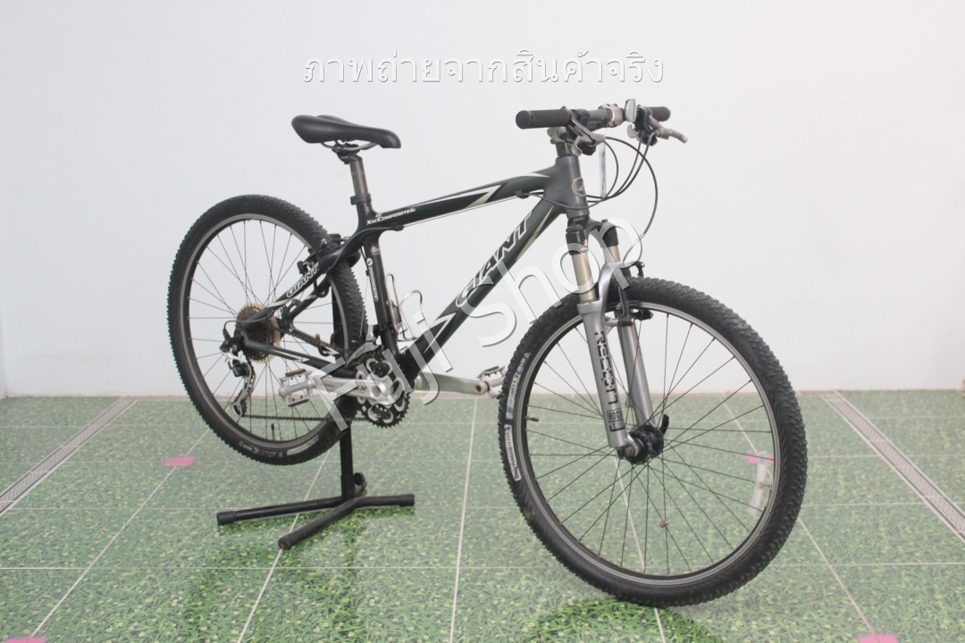 จักรยานเสือภูเขาญี่ปุ่น - ล้อ 26 นิ้ว - มีเกียร์ - คาร์บอน - มีโช๊ค - Giant XTC Compositec - สีเทา [จักรยานมือสอง]