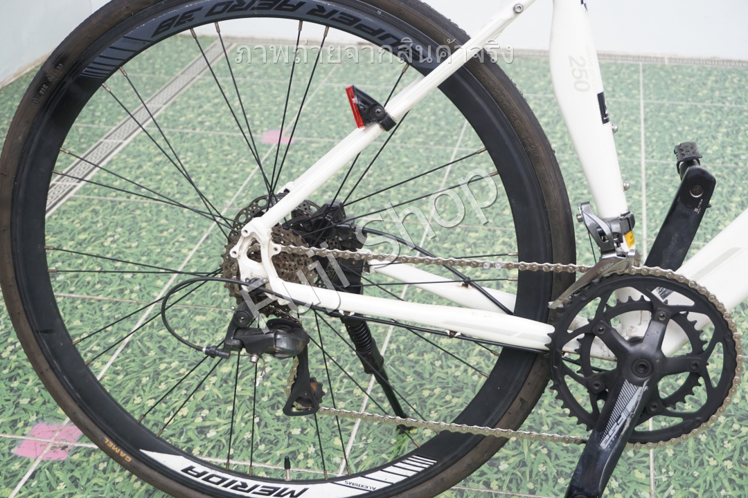 จักรยานไฮบริดญี่ปุ่น- ล้อ 700c - มีเกียร์ - อลูมิเนียม - Merida Grand Speed 250 - สีขาว [จักรยานมือสอง]