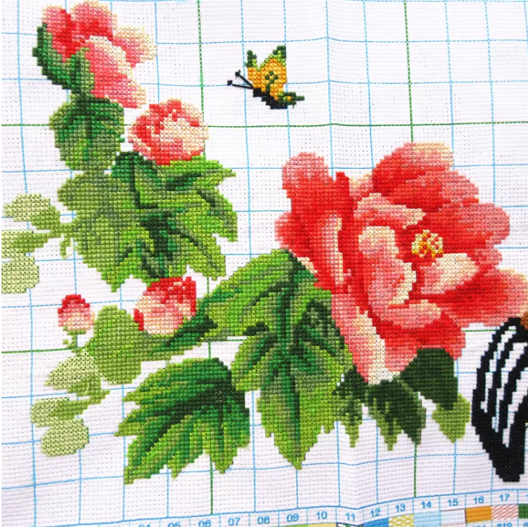 lady-1053 *พร้อมส่ง* ชุดปักครอสติช ลายสาวงามกับกู่เจิง (ปักครั้งละ 3 เส้นเล็ก) ขนาด 91*42 ซม. ผ้าครอสติช 11CTพิมพ์ลายปักบนผ้า ไหมคอตตอน 33 สี ผังลาย เข็ม