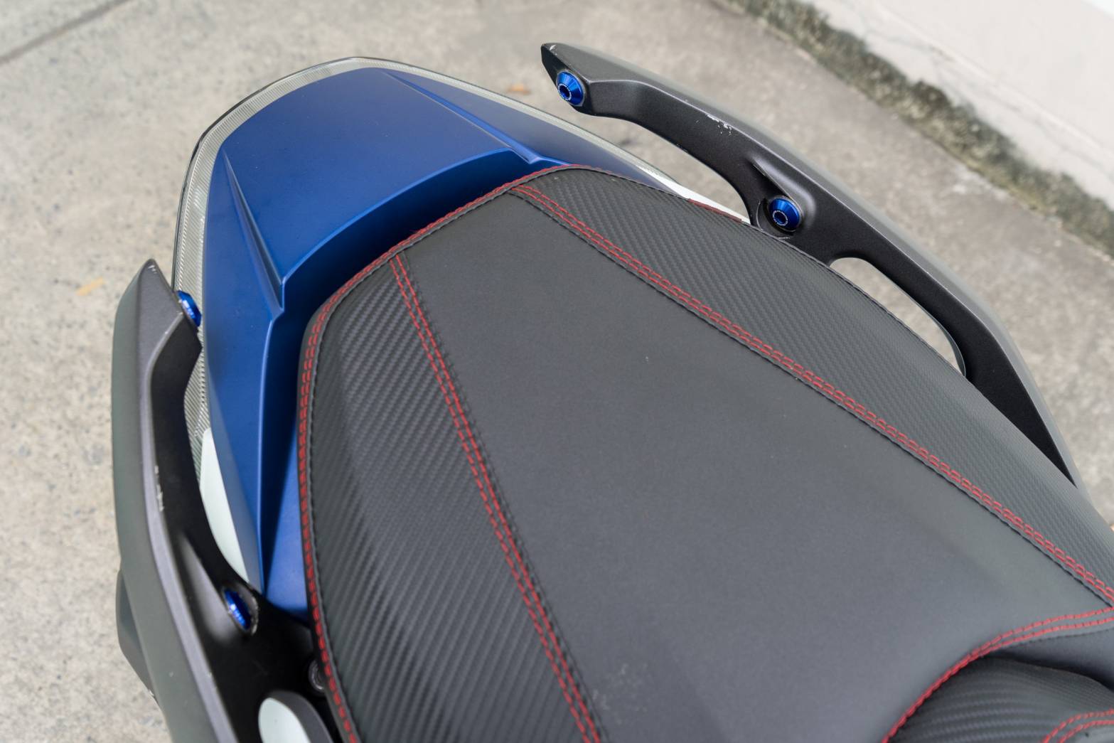 น็อตกันตก GTR NEW FORZA300 ราคา450 สีเงิน ทอง ดำ แดง น้ำเงิน