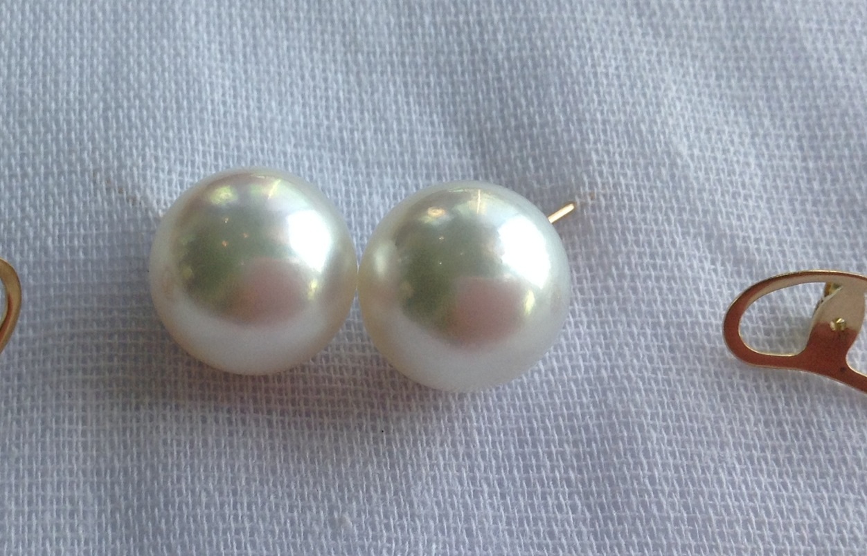 ต่างหูไข่มุก south sea 12-13 มิล ตัวเรือน 18k สีขาว เกรด AAA