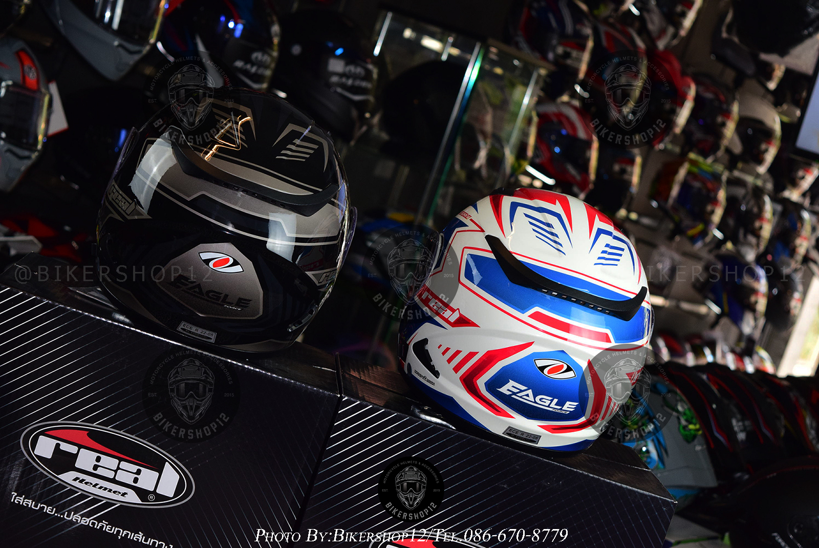 หมวกกันน็อคReal รุ่น Storm Eagle สี white-blue-red