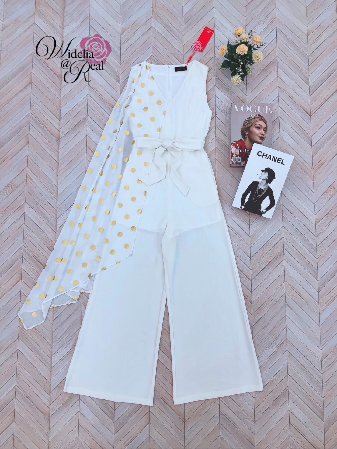 Korea Jumpsuit จั้มสูทขาบานยาว ด้านข้างแต่งผ้าระบายยาวพิมพ์ลายจุดสีทอง