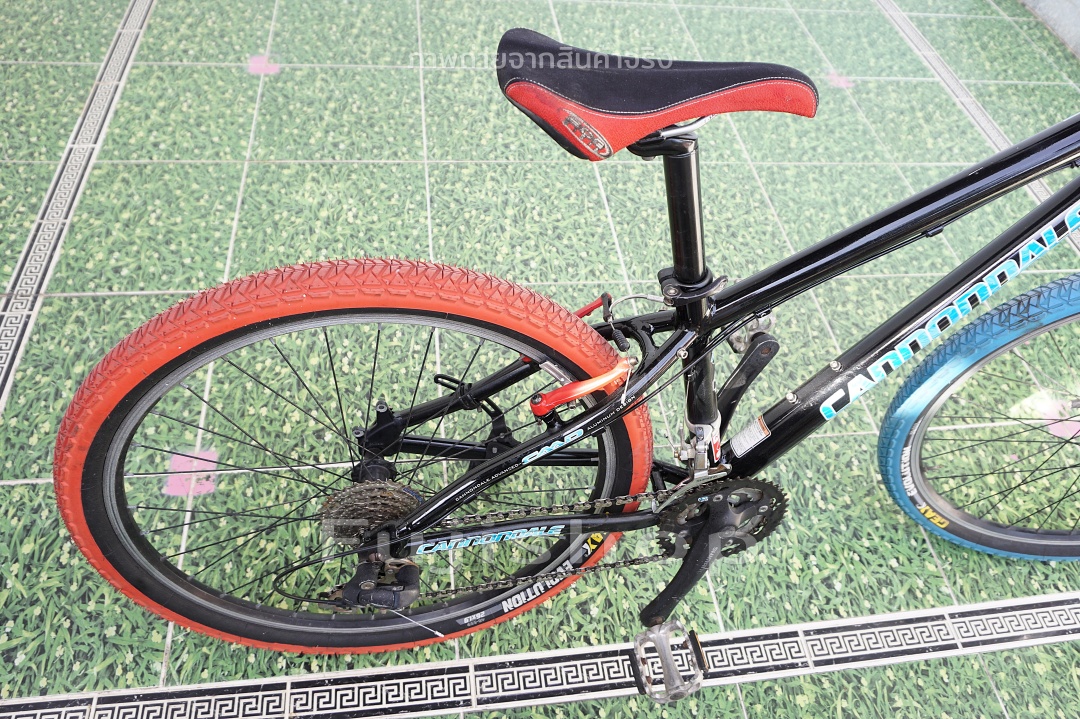 จักรยานเสือภูเขาญี่ปุ่น - ล้อ 26 นิ้ว - เกียร์ 3x8 (24 สปีด) - อลูมิเนียม - โช๊คหน้า - Canondale F6 - สีดำ - Size S [จักรยานมือสอง]