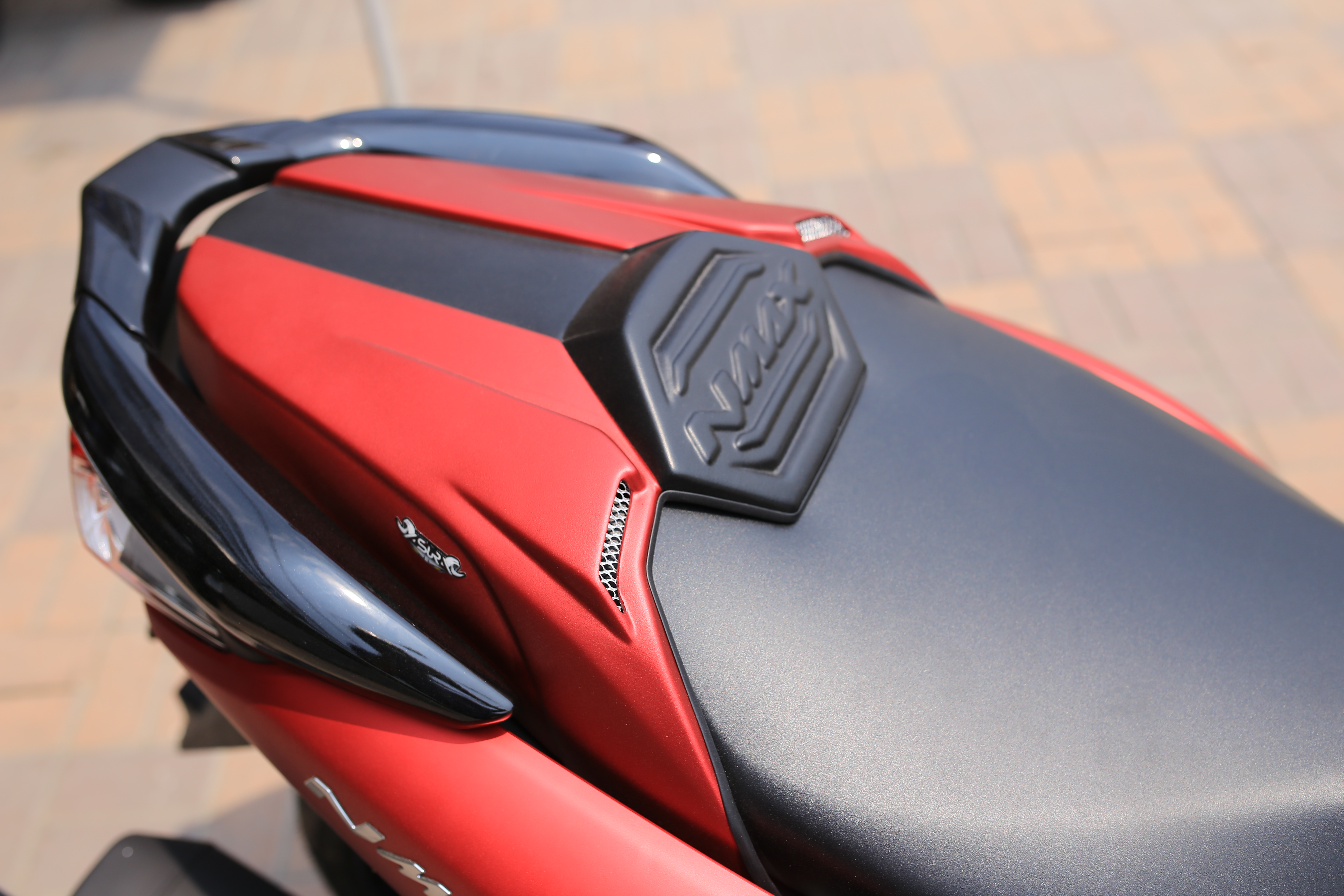 ชุดแต่ง AsurA New Nmax155 ครอบเบาะ 2000