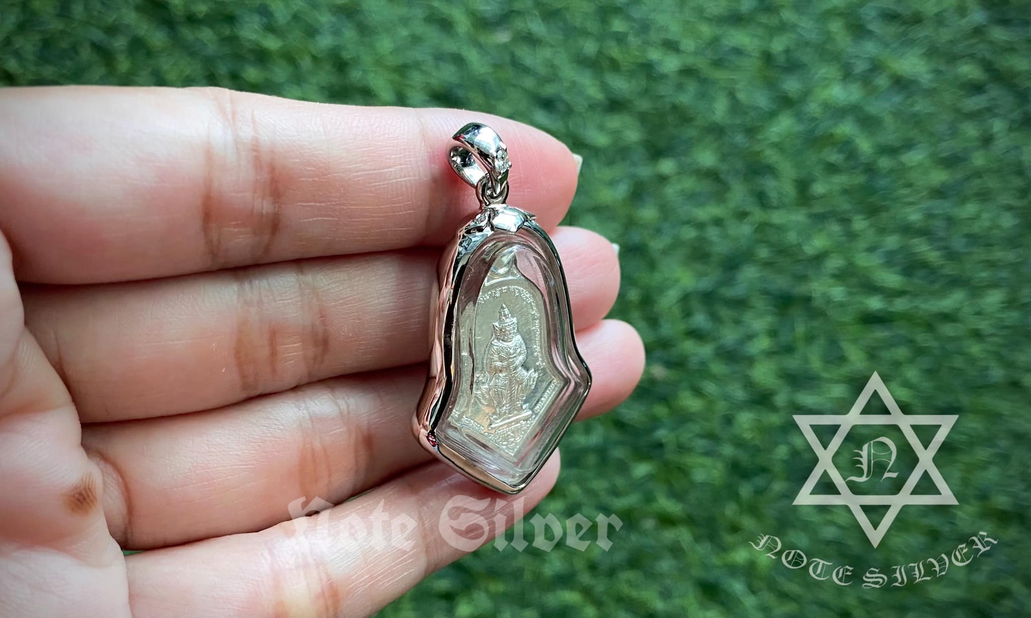 เลี่ยมกรอบพระ ผ่าหวาย ไวท์โกลด์ ทองขาว 9K White Gold