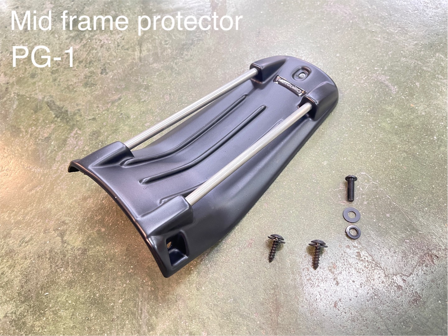 PG-1 1.) ครอบไฟหน้า Headlight cover. 1,590฿ 2.) ครอบไฟเบรค Rear brake light cover. 1,290฿ 3.) ชิวหน้า V1 Headbrand Windshield V1 1,590฿ 4.) กาบ อกบังหัวฉีด Side fairing cover. 1990฿ 5.) กันลาย V1 Mid frame protector. 1990฿ 6.) ชุดบังโคลนหน้าScrambler Full