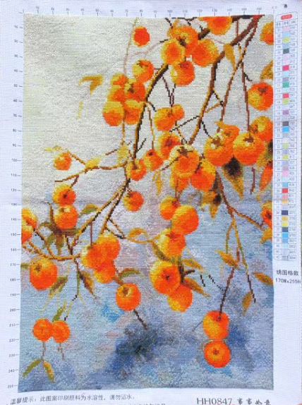 fruit-1104 *สินค้าหมด* ชุดปักครอสติช ลายช่อลูกพลับ (ปักเต็มผืนผ้า ไม่มีเดินเส้น ผ้า11CTพิมพ์ลาย ปัก 3 เส้นเล็ก) ขนาด 50*70 ซม.ผ้าครอสติช 11CTพิมพ์ลายปักบนผ้า ไหมคอตตอน 42 สี ผังลาย เข็ม