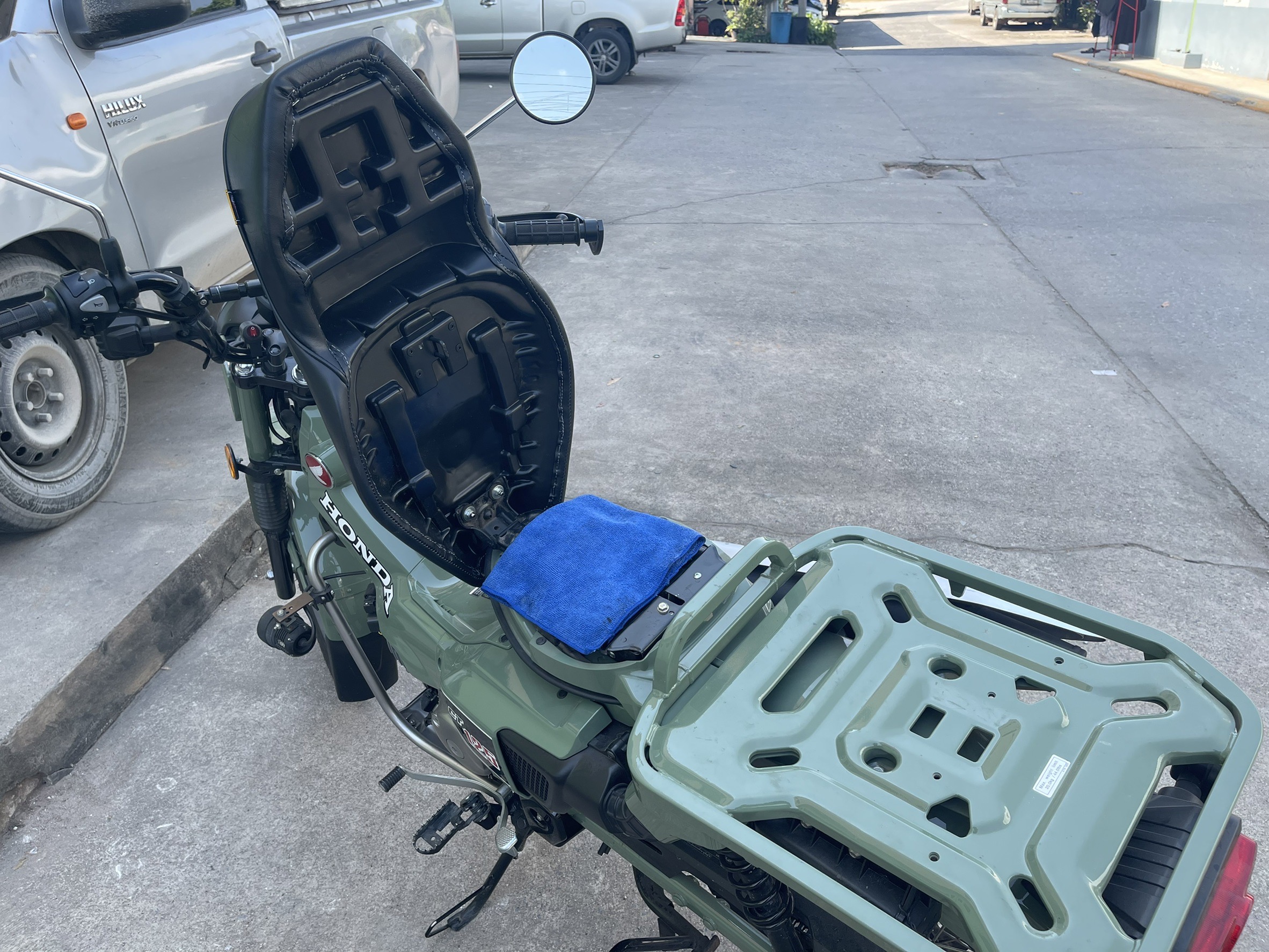 เบาะยาว MOTOZAAA CT125 มี4สี ราคา3850