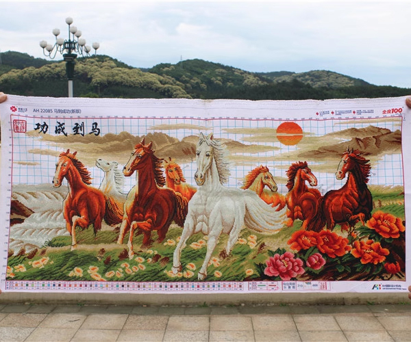 maa-1018 *พร้อมส่ง* ชุดปักครอสติช ลาย 8 อาชา (ปักครั้งละ 3 เส้นเล็ก) ขนาด 133*63 ซม.ผ้าครอสติช 11CTพิมพ์ลายปักบนผ้า ไหมคอตตอน 58 สี ผังลาย เข็ม