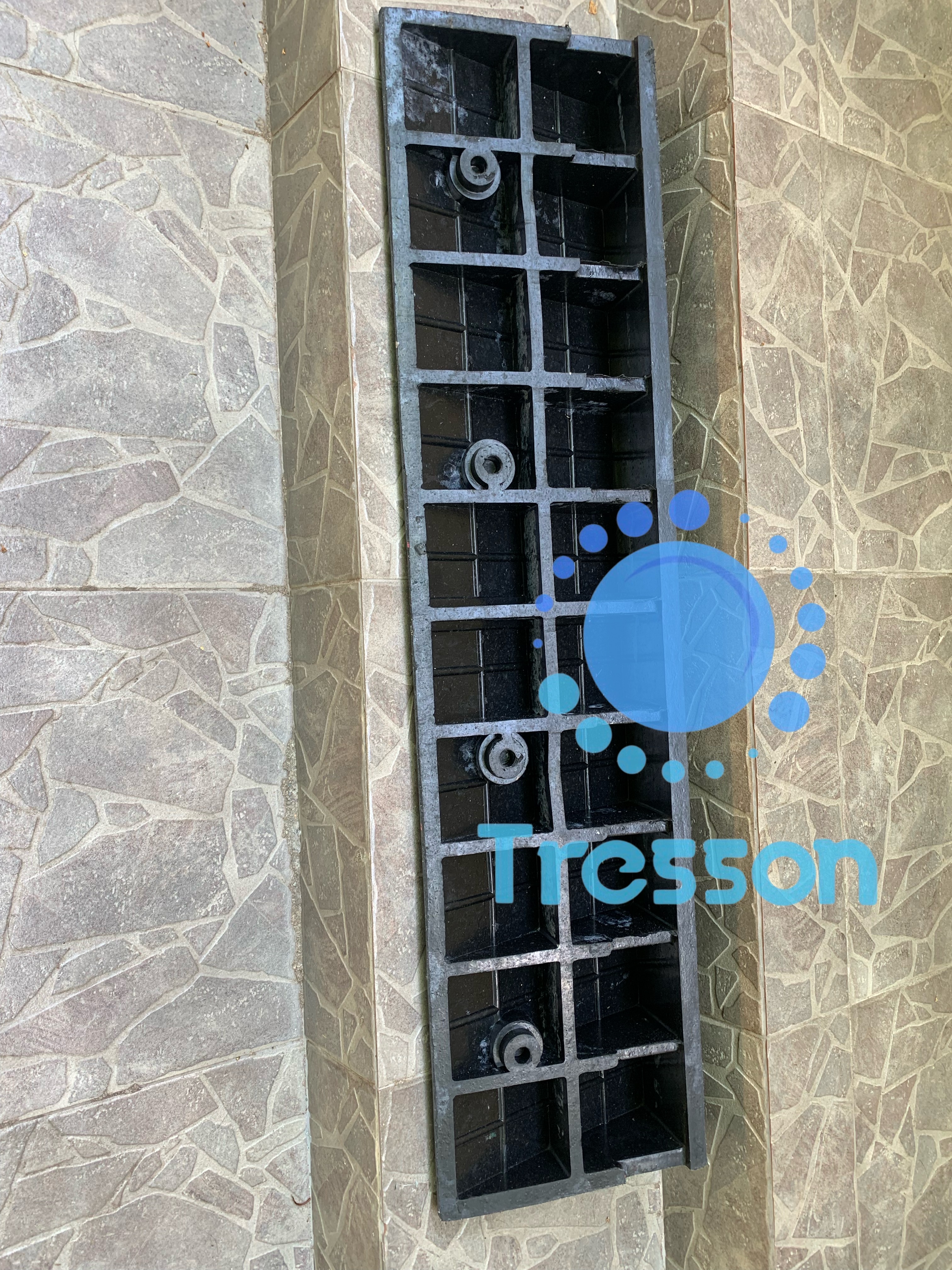 ทางลาดยางปีนฟุตบาท(ยางแท้) สูง9.5cm กว้าง96cm ลึก24cm หนัก 8.20kg