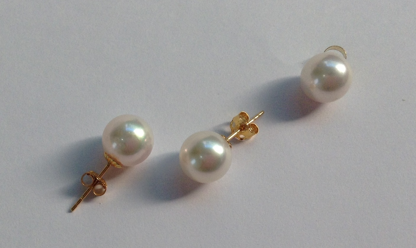 ราคาพิเศษ ชุดเซ็ตต่างหูและจี้ไข่มุกอะโกย่าญี่ปุ่นแท้ 9-9.5 มิล กลม ก้าน 14k AA