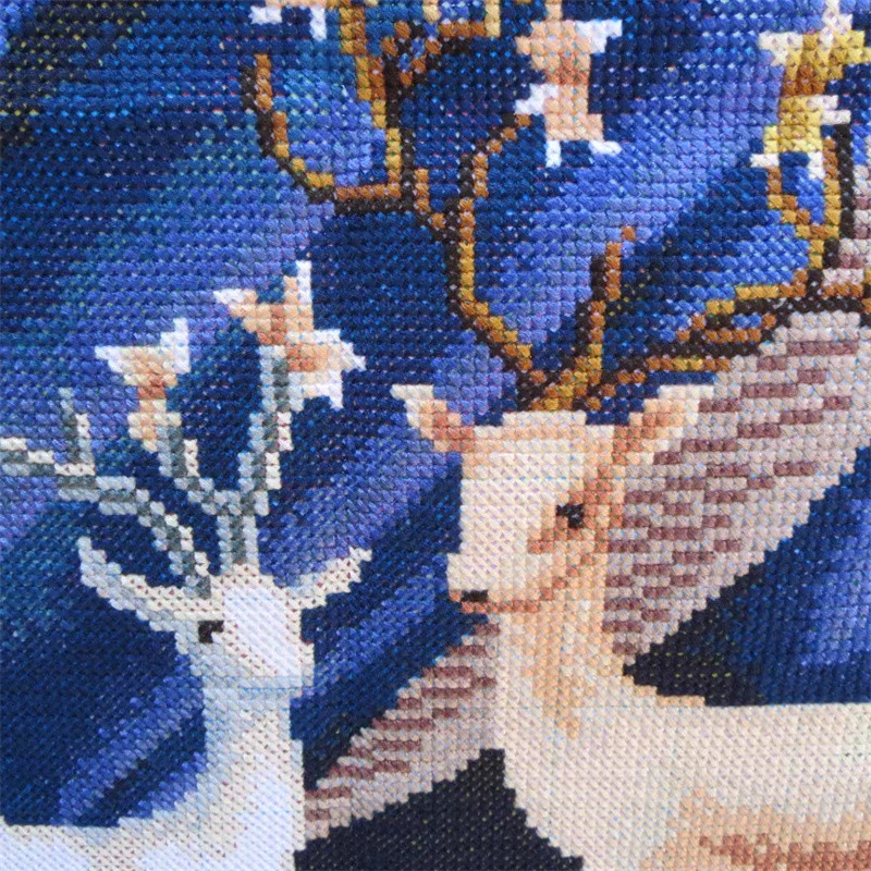 deer-1108 *สินค้าหมด* ชุดปักครอสติช ลายคู่กวางเงินกวางทอง (ปักเต็มผืนผ้า ไม่มีเดินเส้น ผ้า11CTพิมพ์ลาย มีประกาย ปัก 3 เส้นเล็ก) ขนาด 50*50 ซม.ผ้าครอสติช 11CTพิมพ์ลายปักบนผ้า ไหมคอตตอน 28 สี ผังลาย เข็ม