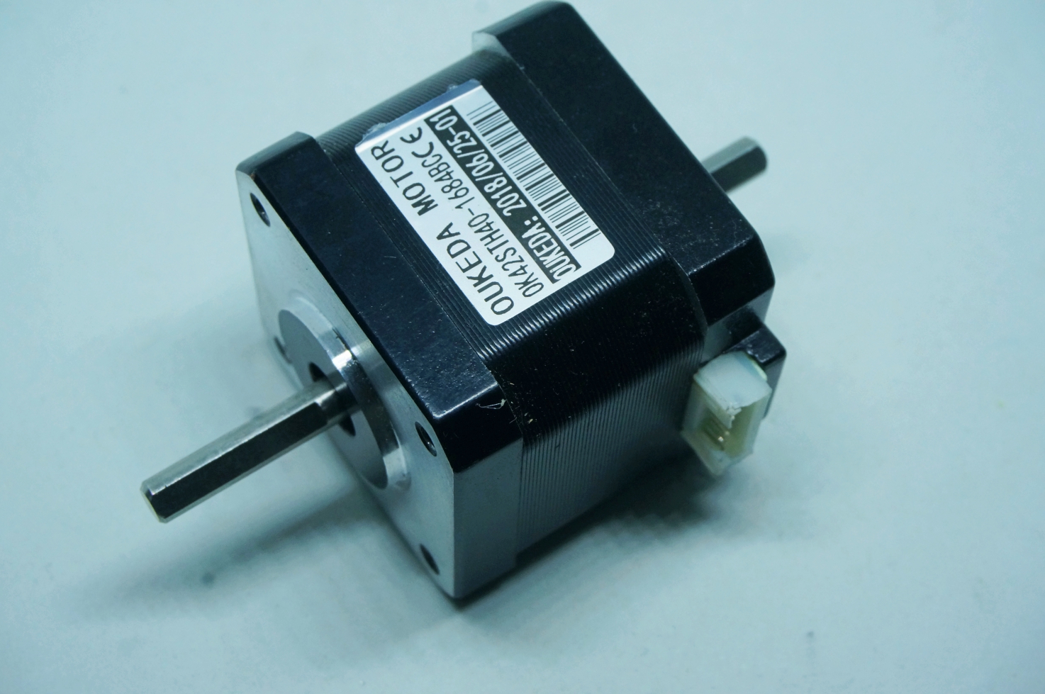 OUKEDA Nema17 Stepper Motor 1.8° แรงบิด 40 N.cm (เพลาสองแกน)