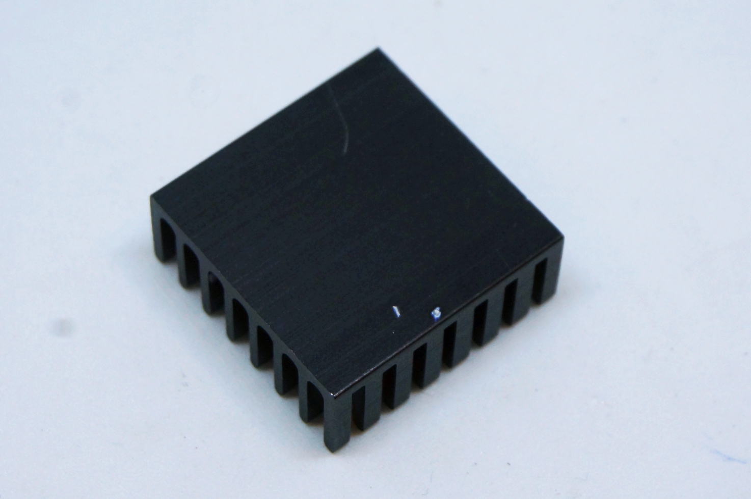 แผ่นระบายความร้อน ขนาด 25x25x10mm