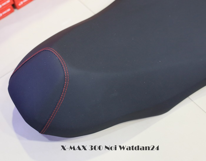 เบาะแต่ง Xmax 300 ทรงปาดบาง (โครงเทียม) by Noi Watdan