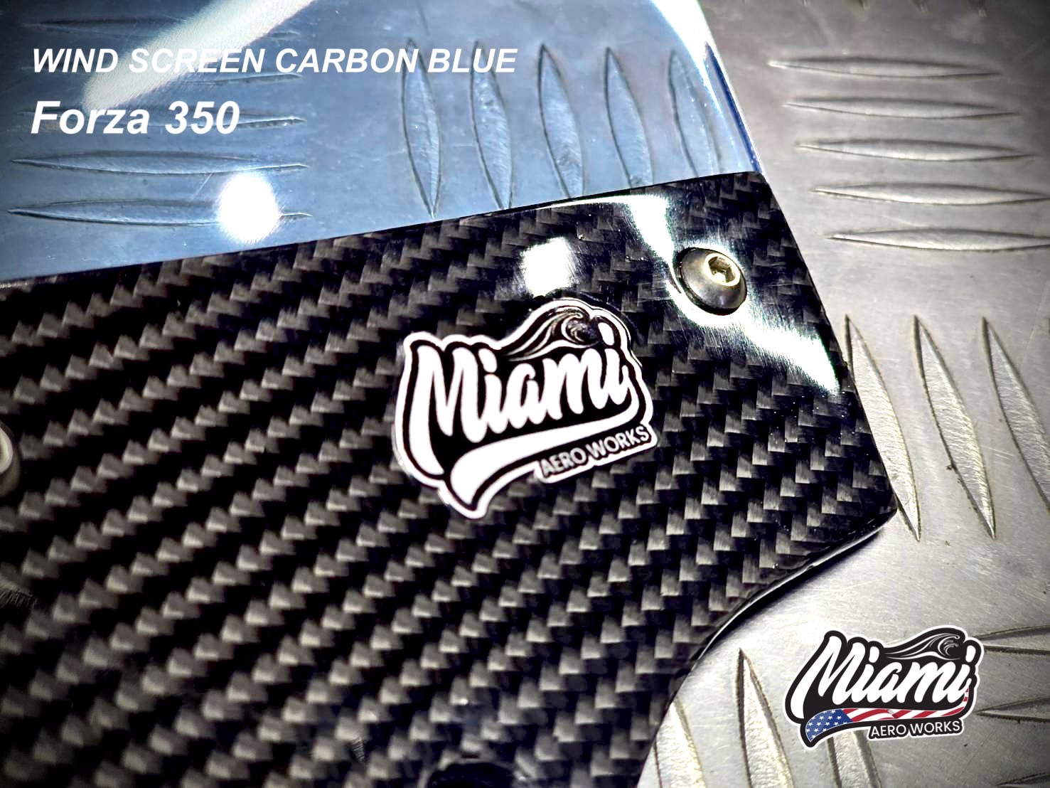 ชิวหน้า MIAMI AEROWORKS 🌊☀️ “WIND SCREEN CARBON BLUE FORZA350 คาร์บอนดีไซน์ ฉีกรูปแบบเดิมๆ กับความสวยงาม ที่ดูมีระดับ ชิวหน้าใส ผนวกรวมเข้ากับ คาร์บอนแท้ YAMAHA XMAX300 ในราคาพิเศษ ช่วงเปิดตัว เพียง “1,990 บาท“ จากราคาปกติ 2,490 บาท