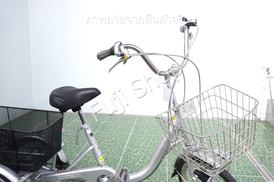 จักรยานสามล้อญี่ปุ่น - ล้อ 20/16 นิ้ว - มีเกียร์ - Natural Flow - สีเงิน [จักรยานมือสอง]